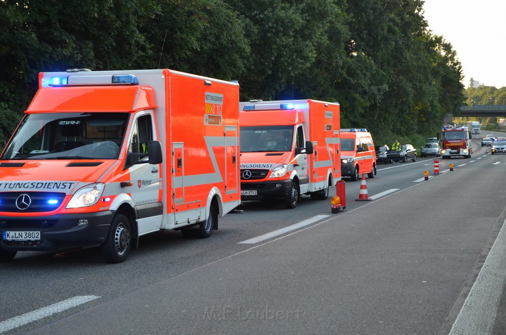 Einsatz BF Koeln Klimaanlage Reisebus defekt A 3 Rich Koeln hoehe Leverkusen P141.JPG